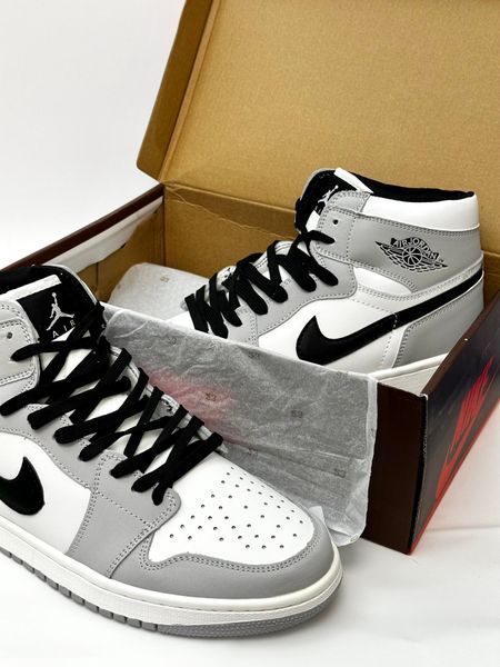 Кросівки Nike Air Jordan 1 OG (gray white black)