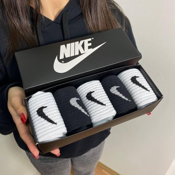 Набір чоловічих високих шкарпеток Nike 41-45 на 5 пари у коробці