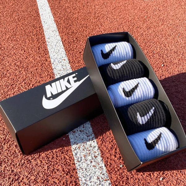 Набір чоловічих високих шкарпеток Nike 41-45 на 5 пари у коробці