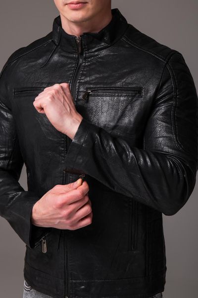 Чоловіча коротка куртка Slim Fit з екошкіри чорна