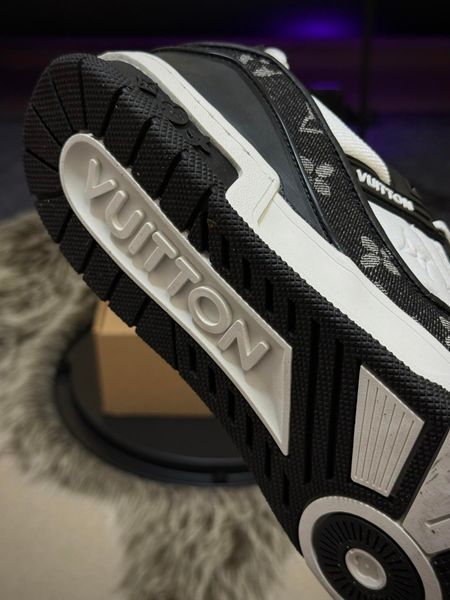 Кросівки Louis Vuitton Trainer (чорно білі)