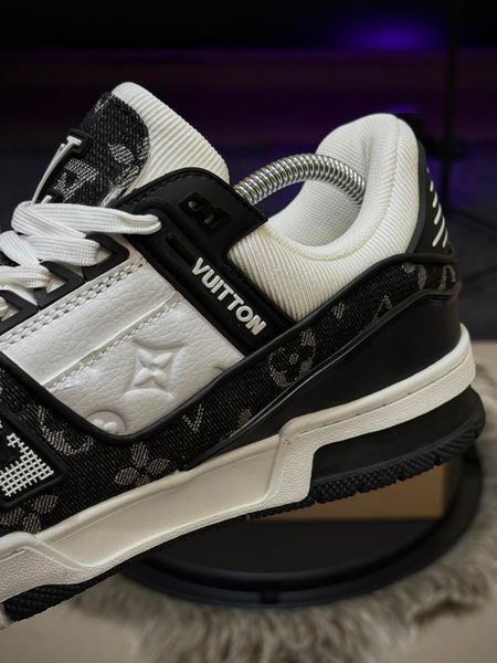 Кросівки Louis Vuitton Trainer (чорно білі)
