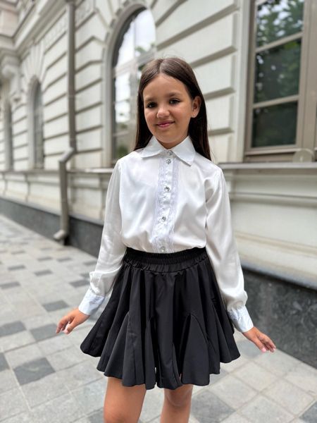 Спідниця шкільна розкльошена для дівчинки з шортами , чорна